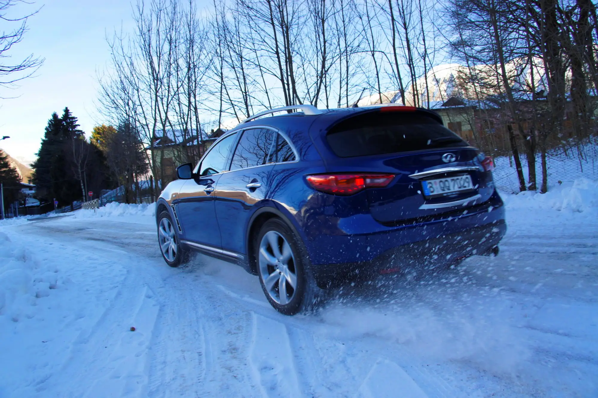 Infiniti QX70 3.7 S - Prova su strada 2015 - 98
