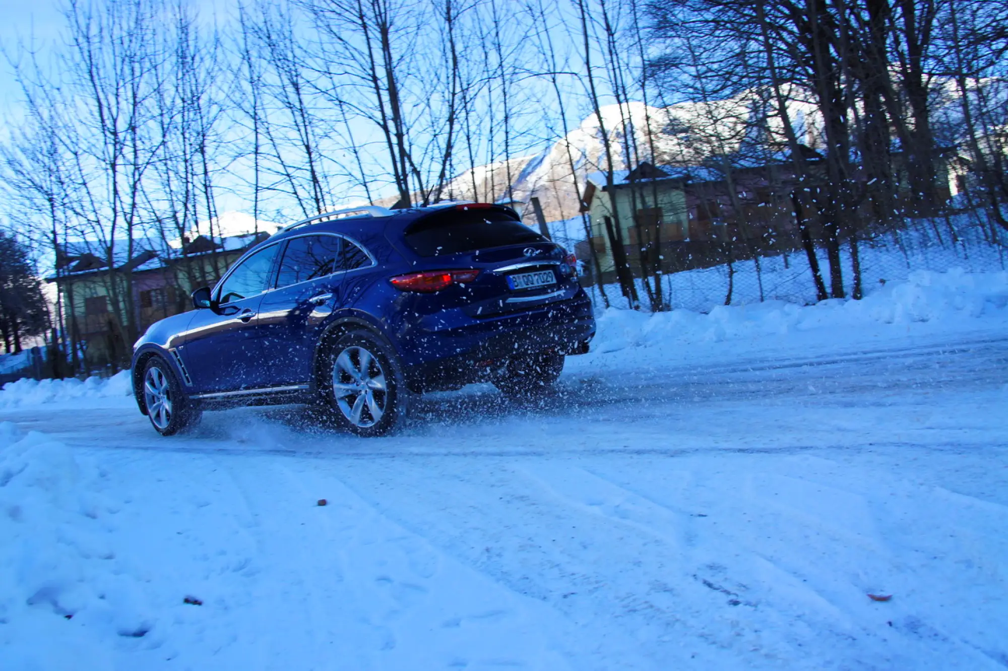 Infiniti QX70 3.7 S - Prova su strada 2015 - 103