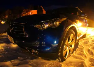 Infiniti QX70 3.7 S - Prova su strada 2015
