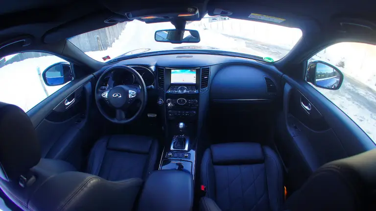 Infiniti QX70 3.7 S - Prova su strada 2015 - 120