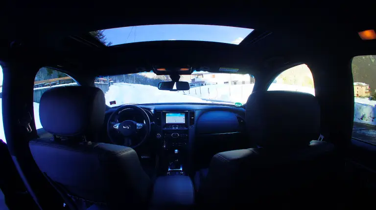 Infiniti QX70 3.7 S - Prova su strada 2015 - 123