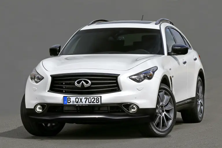 Infiniti QX70 Ultimate - 1