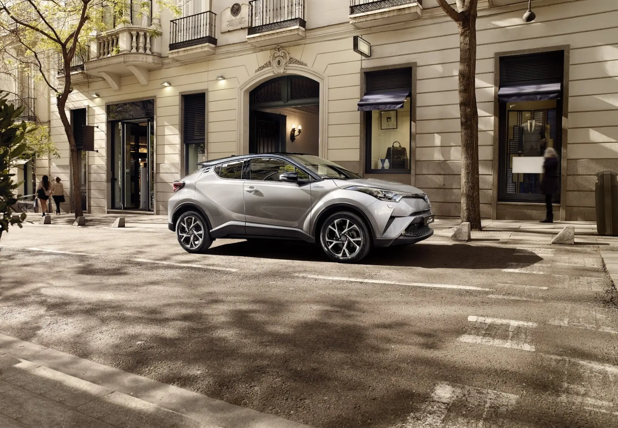 Interni Toyota C-HR 2017 - 16