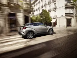 Interni Toyota C-HR 2017