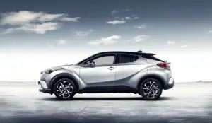 Interni Toyota C-HR 2017 - 22