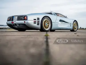 Isdera Commendatore 112i