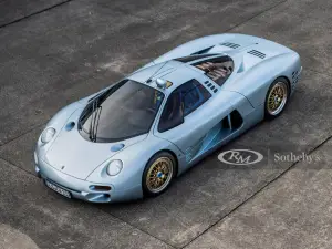 Isdera Commendatore 112i