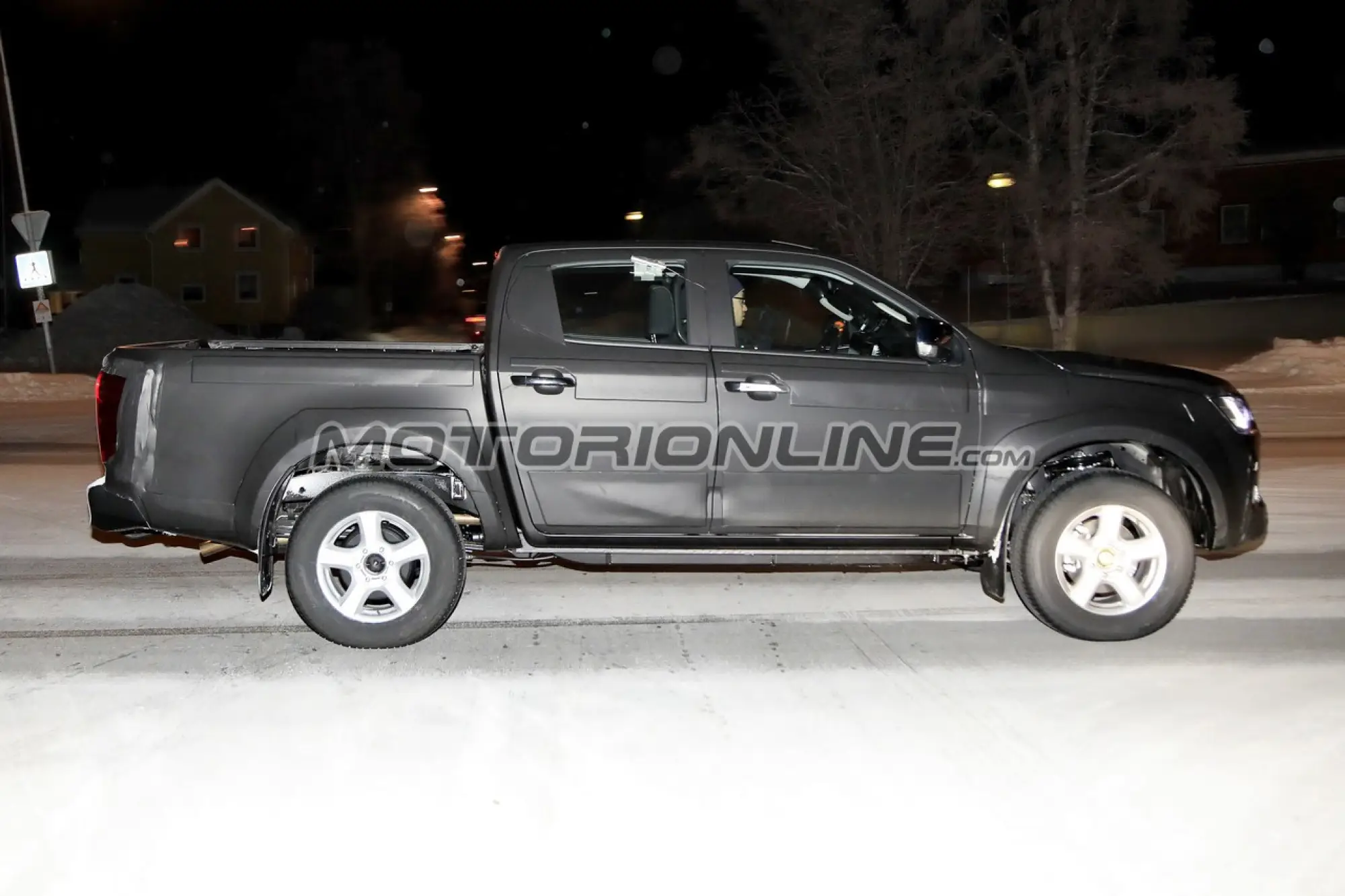 Isuzu D-Max foto spia 31 gennaio 2019 - 3