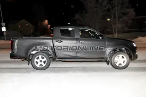 Isuzu D-Max foto spia 31 gennaio 2019