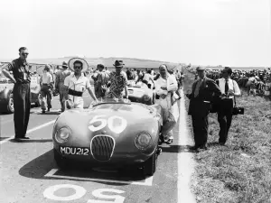 Jaguar C-Type Continuation Pastel Green - Foto