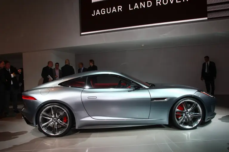 Jaguar C-X16 - Salone di Francoforte 2011 - 9