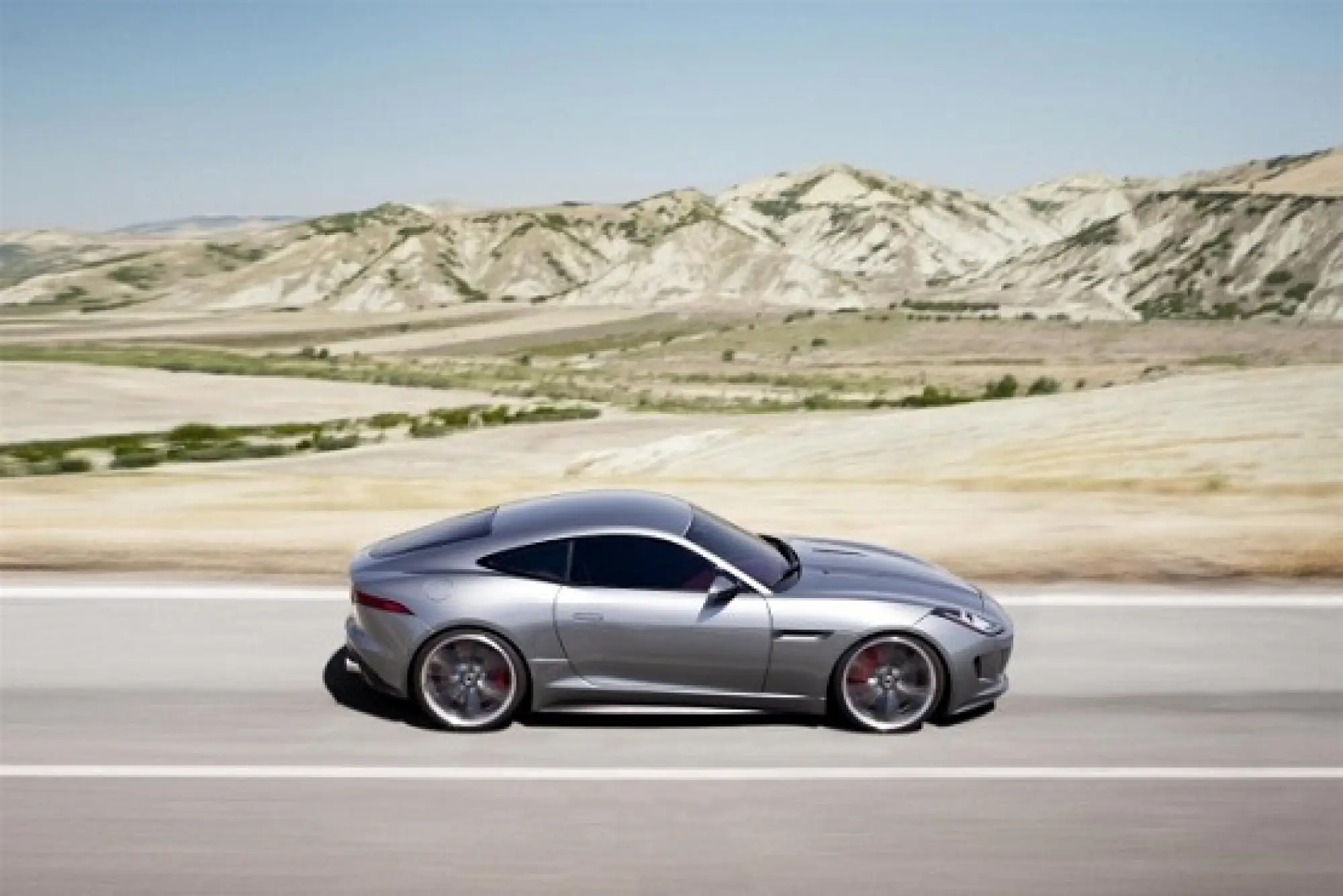 Jaguar C-X16 - 12