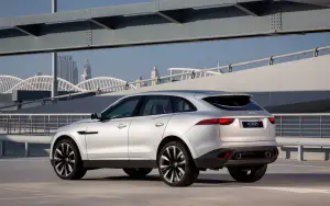 Jaguar C-X17 Concept 2013 - 1