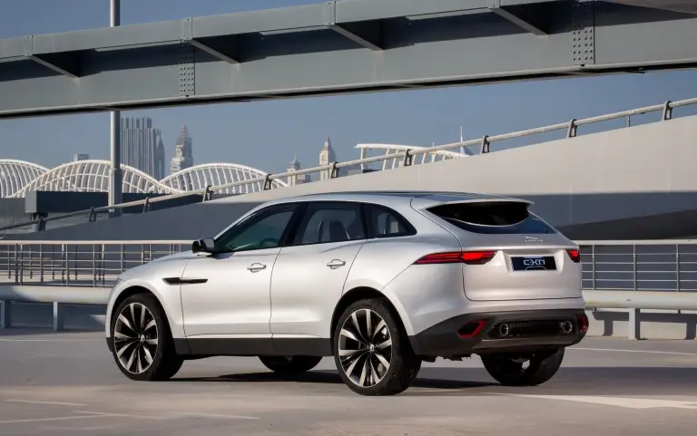 Jaguar C-X17 Concept 2013 - 1