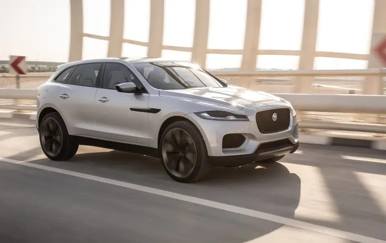 Jaguar C-X17 Concept 2013 - 3