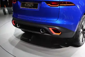 Jaguar C-X17 concept (live) - Salone di Francoforte 2013