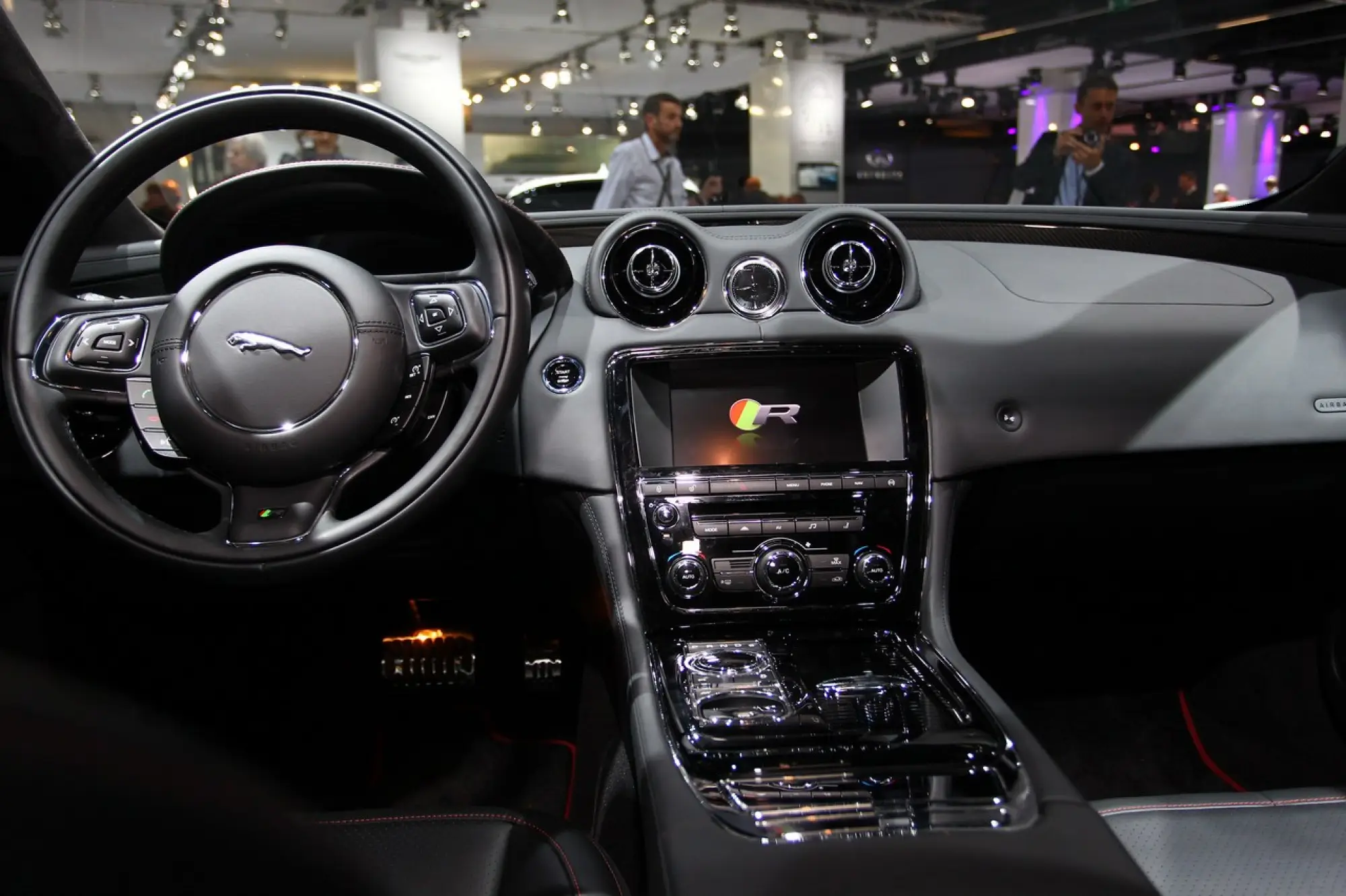 Jaguar C-X17 concept (live) - Salone di Francoforte 2013 - 17
