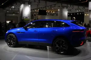 Jaguar C-X17 concept (live) - Salone di Francoforte 2013 - 19