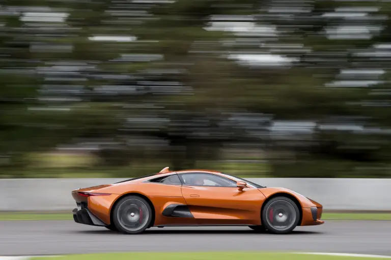 Jaguar C-X75 - Felipe Massa per SPECTRE - 5