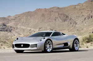 Jaguar C-X75 - 11