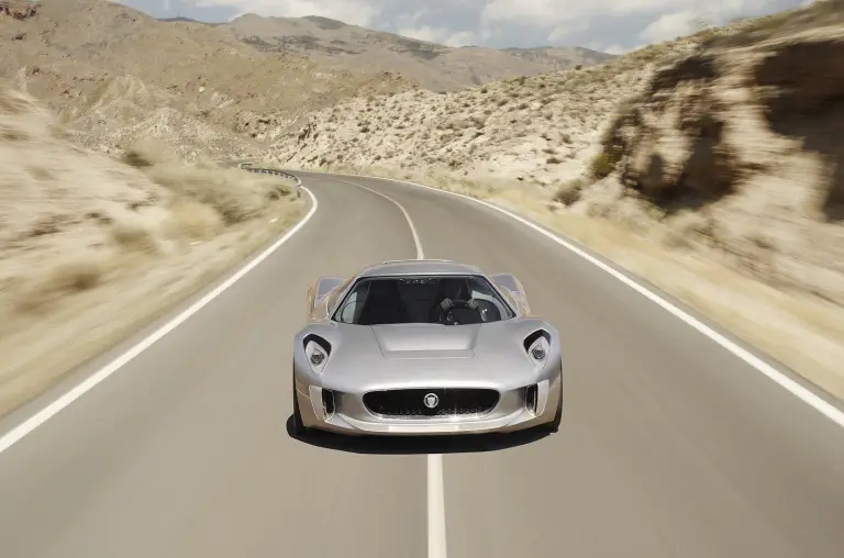 Jaguar C-X75 - 15