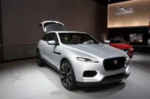 Jaguar CX17 - Salone di Detroit 2014