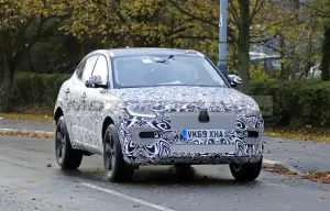 Jaguar E-Pace 2021 - Foto spia 13-11-2019 - 2