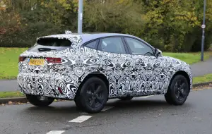 Jaguar E-Pace 2021 - Foto spia 13-11-2019 - 8