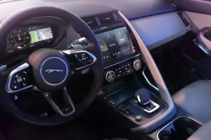 Jaguar E-Pace 2021 - 40