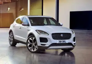 Jaguar E-PACE foto presentazione 14 Luglio 2017