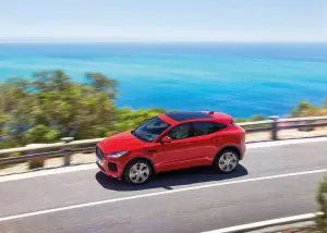 Jaguar E-PACE foto presentazione 14 Luglio 2017