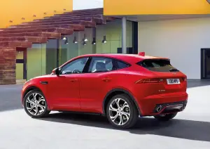 Jaguar E-PACE foto presentazione 14 Luglio 2017