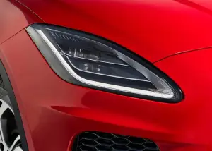 Jaguar E-PACE foto presentazione 14 Luglio 2017