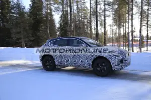 Jaguar E-Pace - Foto spia 27-2-2020 - 4