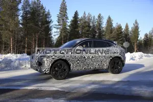 Jaguar E-Pace - Foto spia 27-2-2020 - 17