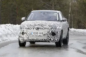 Jaguar E-Pace - Foto spia 30-4-2020