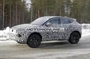 Jaguar E-Pace - Foto spia 30-4-2020