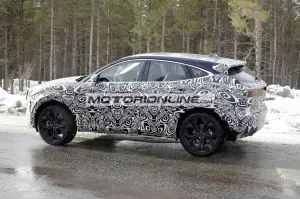 Jaguar E-Pace - Foto spia 30-4-2020