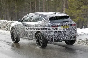 Jaguar E-Pace - Foto spia 30-4-2020