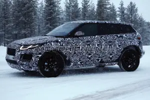 Jaguar E-PACE - Foto spia muletto 18-01-2016 - 3