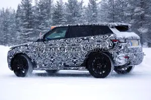 Jaguar E-PACE - Foto spia muletto 18-01-2016 - 5