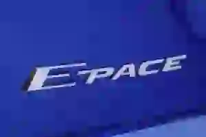 Jaguar E-PACE R-Dynamic S P300 - Test drive