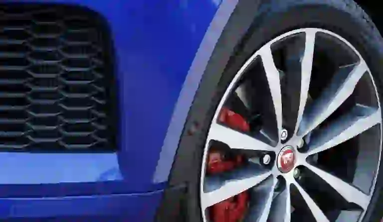 Jaguar E-PACE R-Dynamic S P300 - Test drive - 133