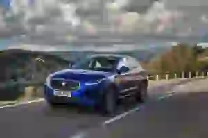 Jaguar E-PACE R-Dynamic S P300 - Test drive