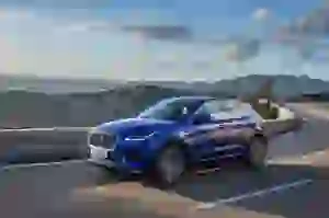 Jaguar E-PACE R-Dynamic S P300 - Test drive