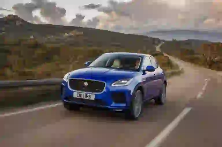 Jaguar E-PACE R-Dynamic S P300 - Test drive - 7