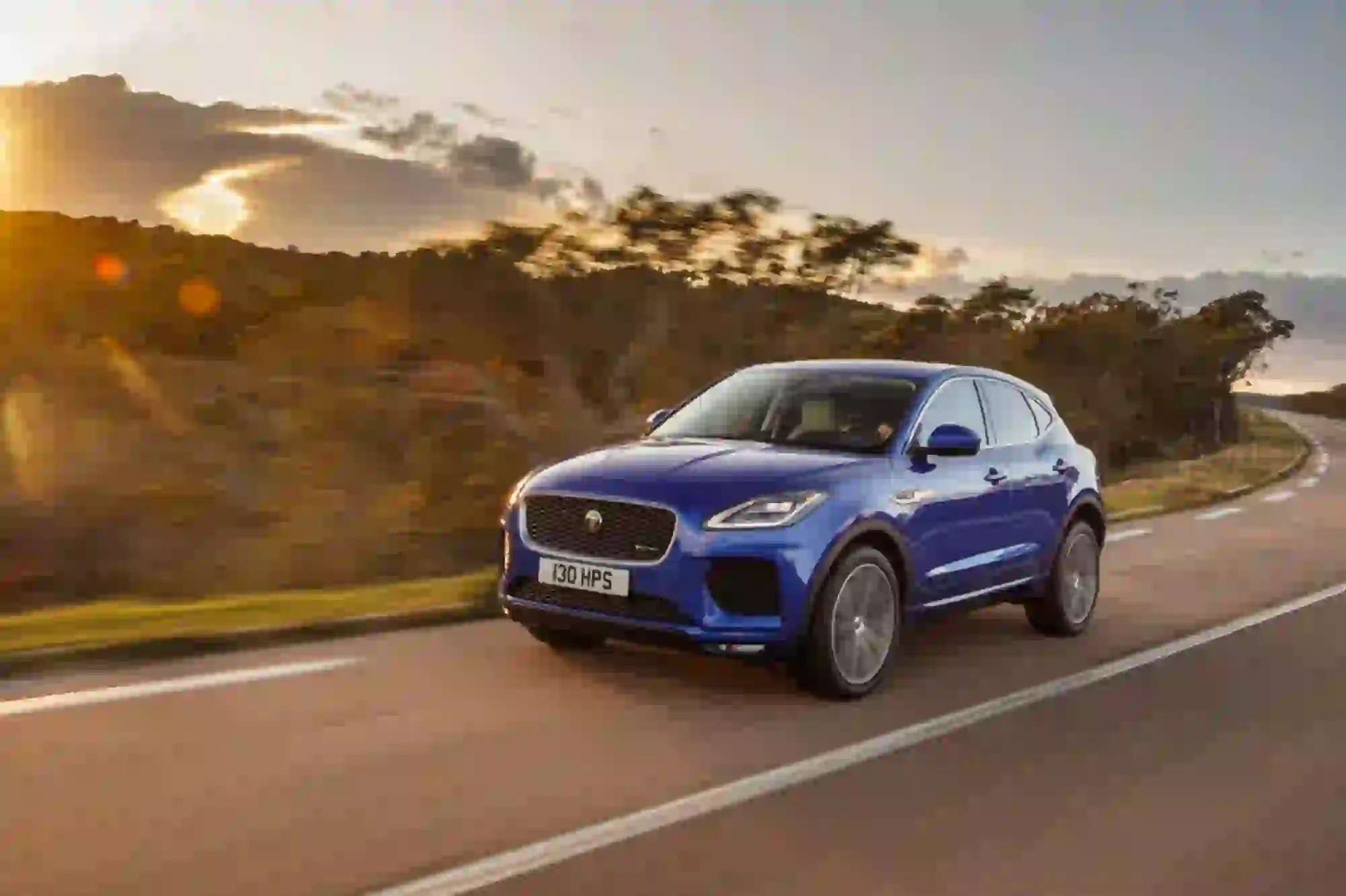 Jaguar E-PACE R-Dynamic S P300 - Test drive - 9