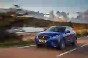 Jaguar E-PACE R-Dynamic S P300 - Test drive
