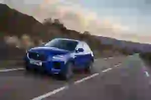 Jaguar E-PACE R-Dynamic S P300 - Test drive
