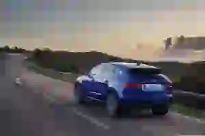 Jaguar E-PACE R-Dynamic S P300 - Test drive